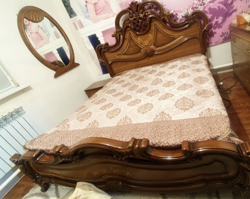 Продается Спальный гарнитур