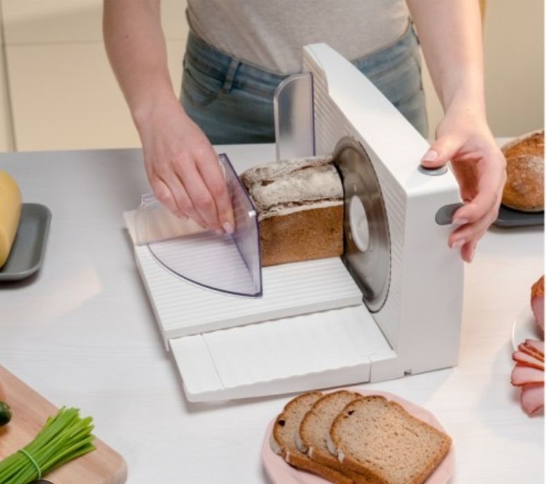 Уред за рязане на колбаси Rosberg R51990A