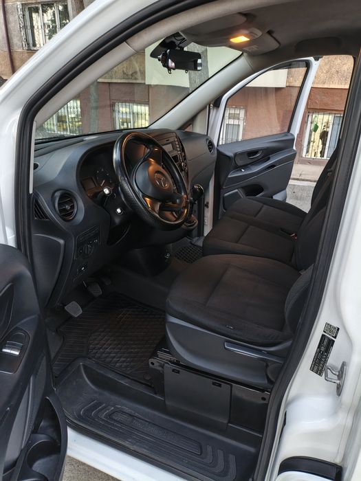 Mercedes benz vito