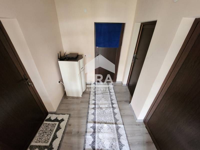 Еднофамилна къща, с. Бъзън