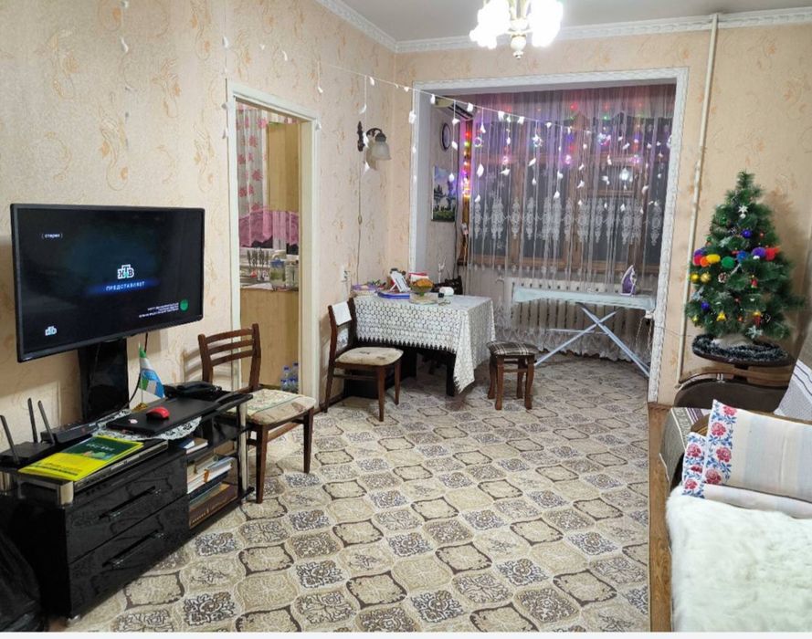 Продажа 2-х комн квартиры.Мирзо-Улугбекский район.Остановка Художников