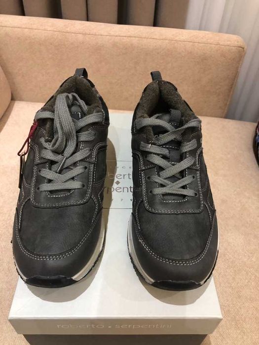 Кроссовки из Италии