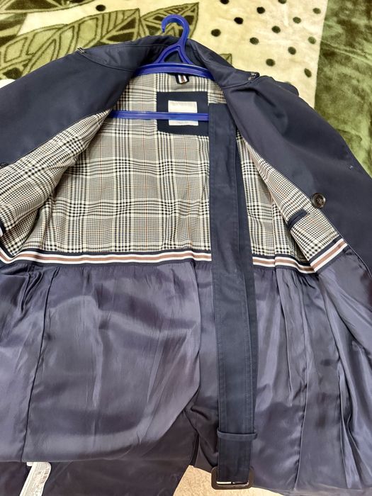 Продам мужской тренч Mango