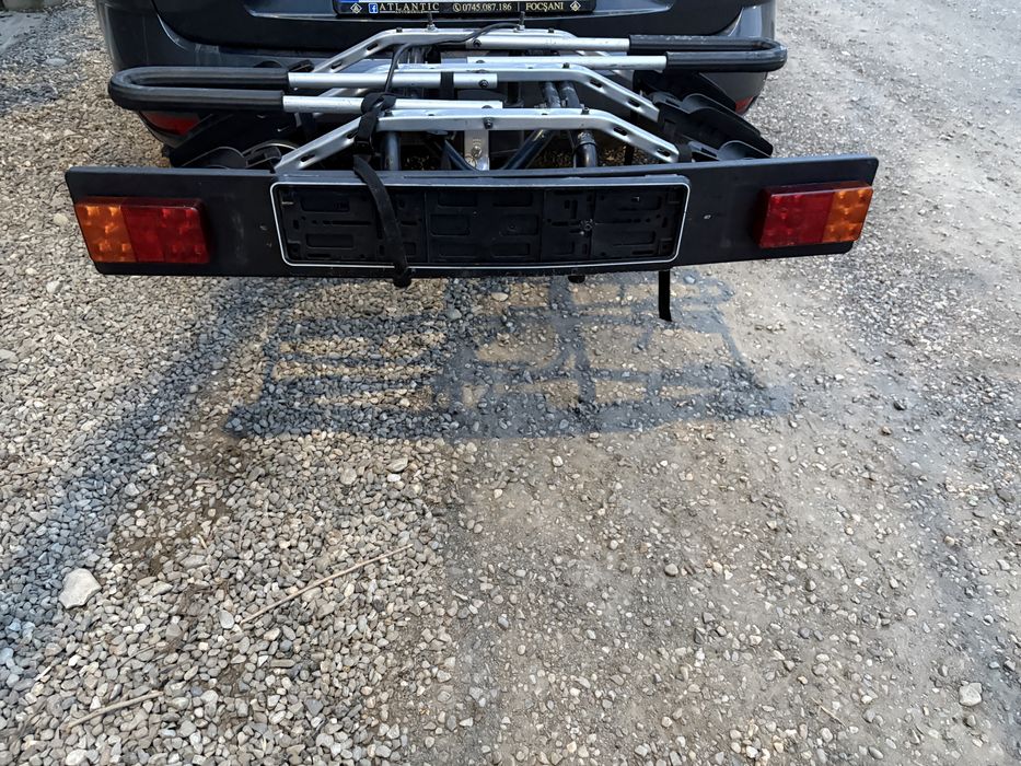 Suport 3 biciclete atasabil pe carlig