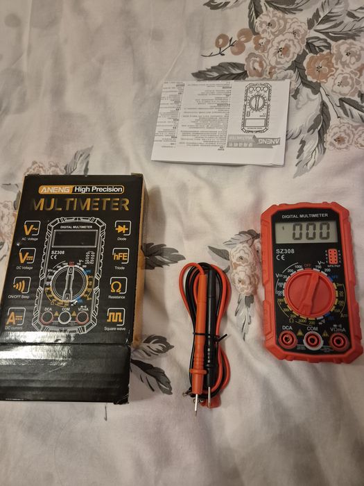 Multimetru digital, nou, cutie, cabluri si baterie nouă