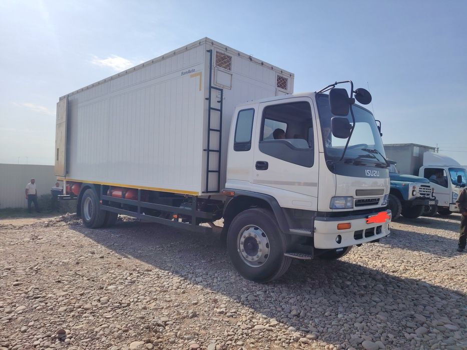 Isuzu Sotiladi 10-Tonalig Denov