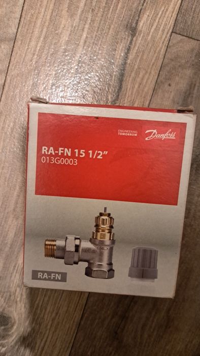 vană termostatică pentru calorifer de la Danfoss, model RA-FN 15 (1/2”