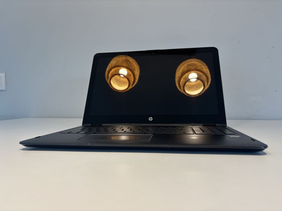 Laptop HP Envy rabatabil 1TB memorie