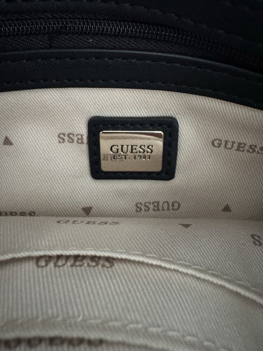 Чанта GUESS нова