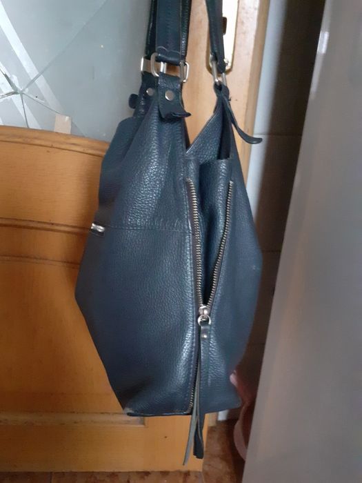 Geanta din piele naturala, LASOCKI,bleumarin, în stare perfecta,