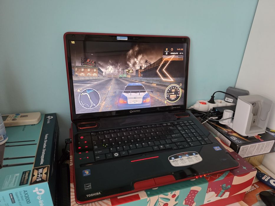 Toshiba Quosmio x505 18.4" / ретро геймърски /