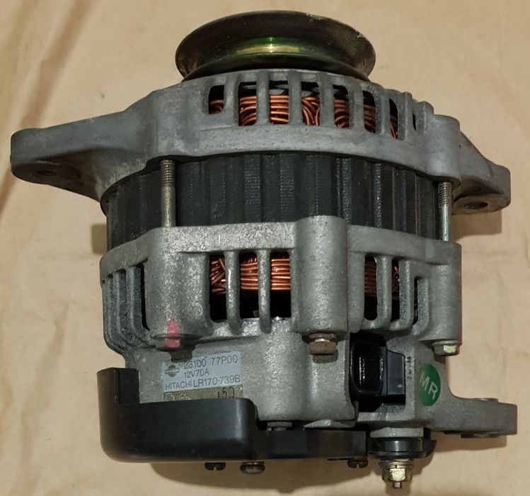 Генератор на NISSAN TERRANO-1, 3-ех литровый бензин