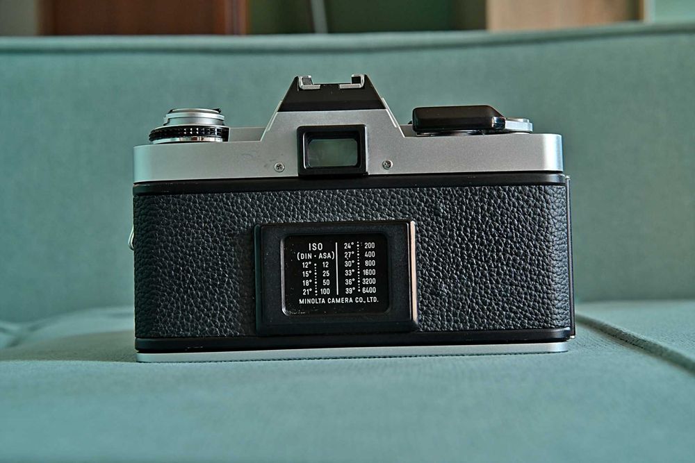 Minolta XG-1 + Obiectiv Tokina 35-70mm f.4