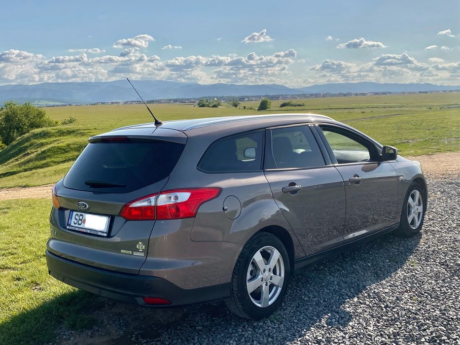 FORD Focus 2013 — imagine 4