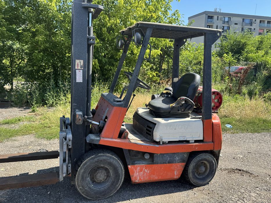 Motostivuitor / Stivuitor Toyota 1.5 tone / GPL / Translatie