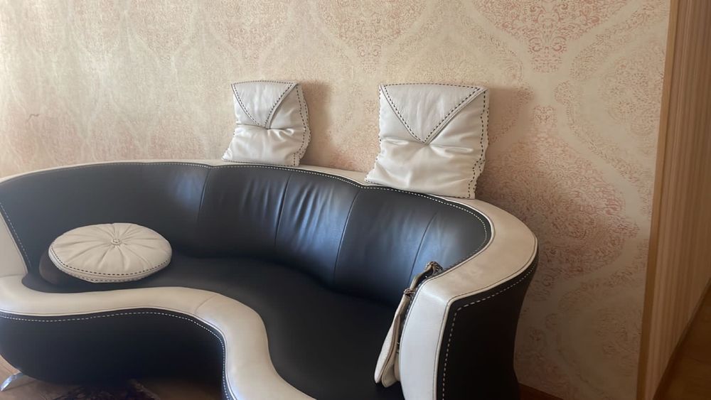 Срочно продам диван-кресло