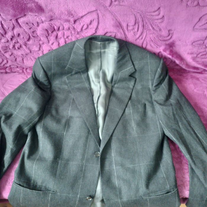 Costum barbatesc Hugo Boss