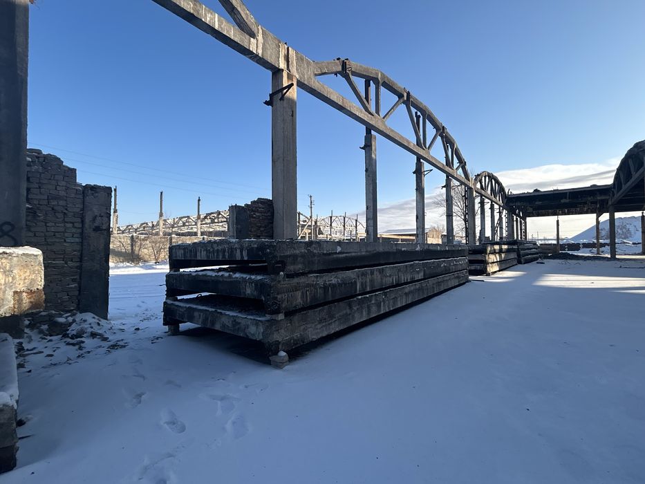 Продам плиты перекрытия в хорошом состояние б/у