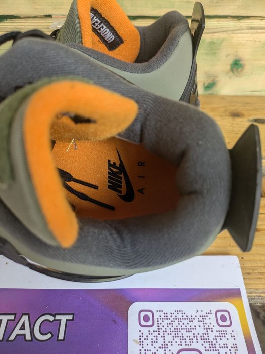 Nike Jordan 4 Undefeated (marimi 41)