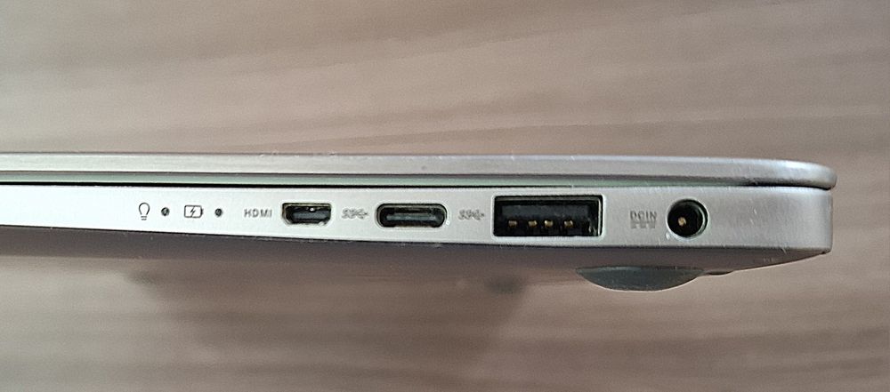 Ноутбук Asus Zenbook UX330U