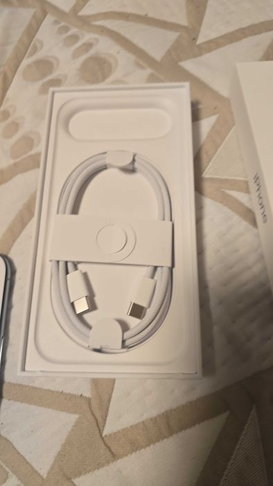 iPhone 17 air,sky blue 1 TB