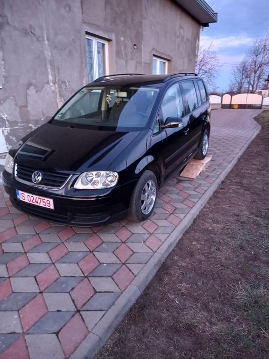 Auto Touran 1,9.. 2004 funcțional..