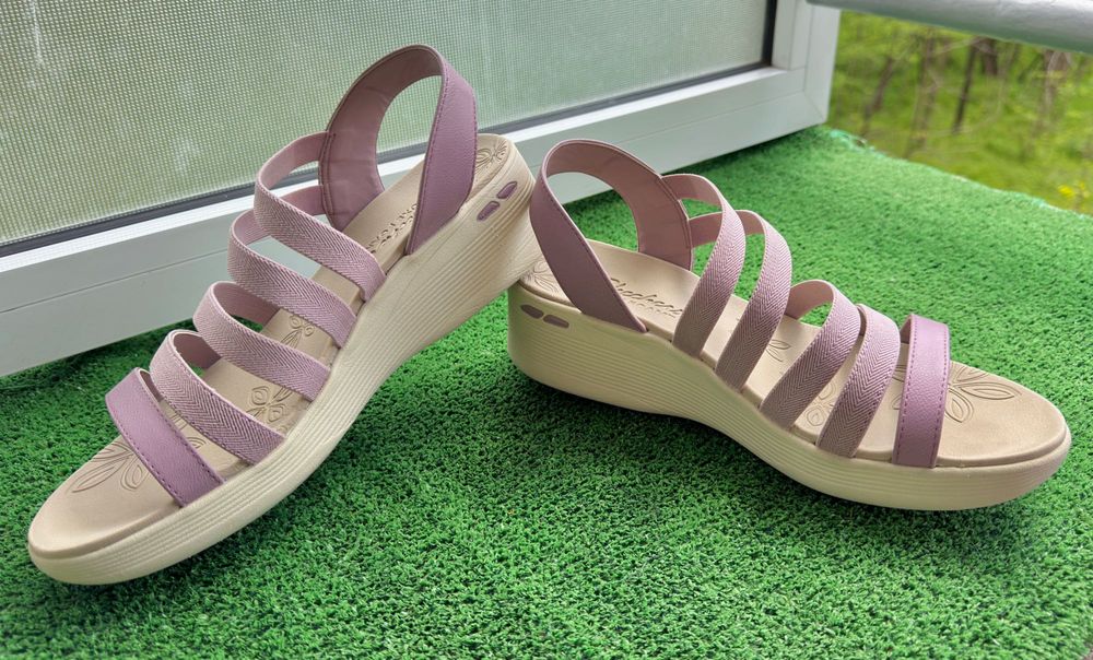 Дамски сандали Skechers Luxe Foam (N 40) – отлично състояние