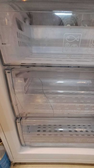 Combina frigorifica BEKO 355 litri
