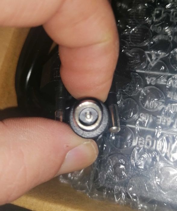 Încărcător trotinetă electrică 42V 2A rotund 5.5x2.1 - Nou în cutie 99