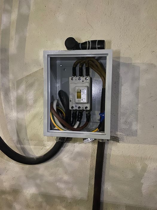 Услуги электрика