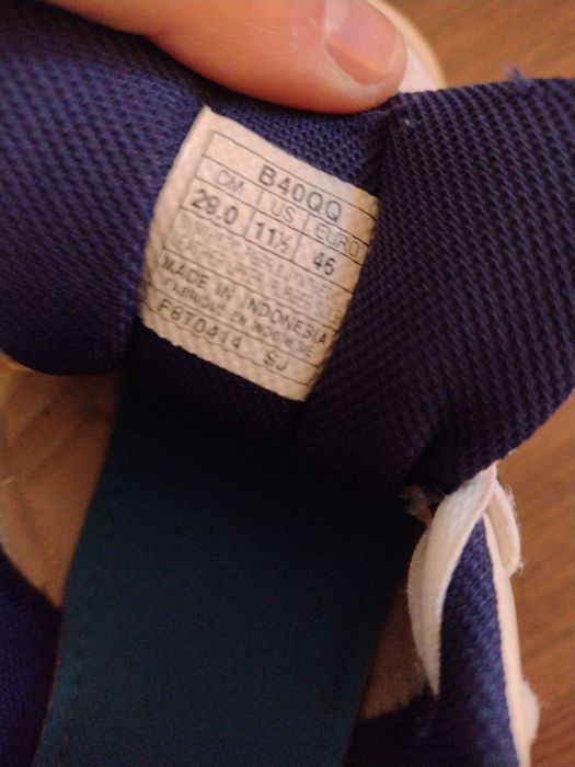 Adidasi marci asics