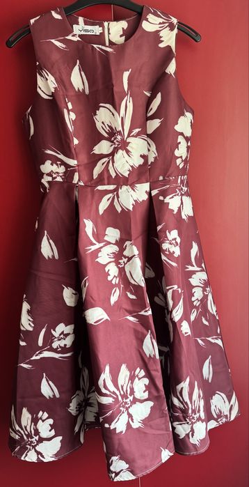 Rochie eleganta.