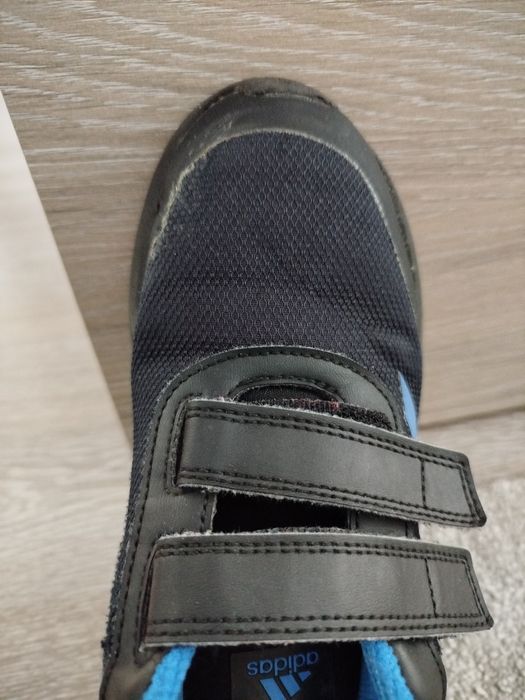 Маратонки Адидас 35