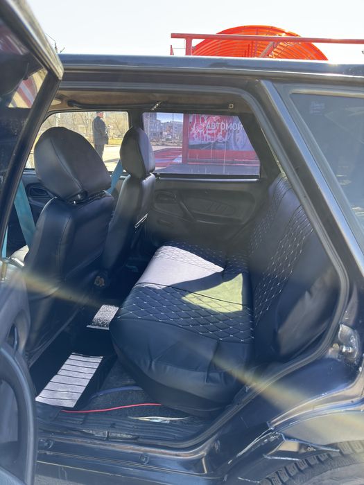 Лада Ваз 21093i