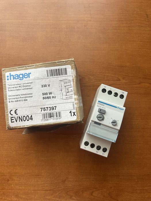 Variator universal Hager EVN004 500W – nou, nefolosit