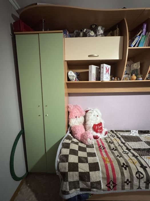 Спальный гарнитур