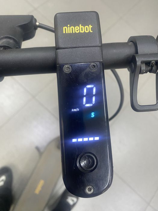 Самокат Segway Ninebot KickScooter MAX G30