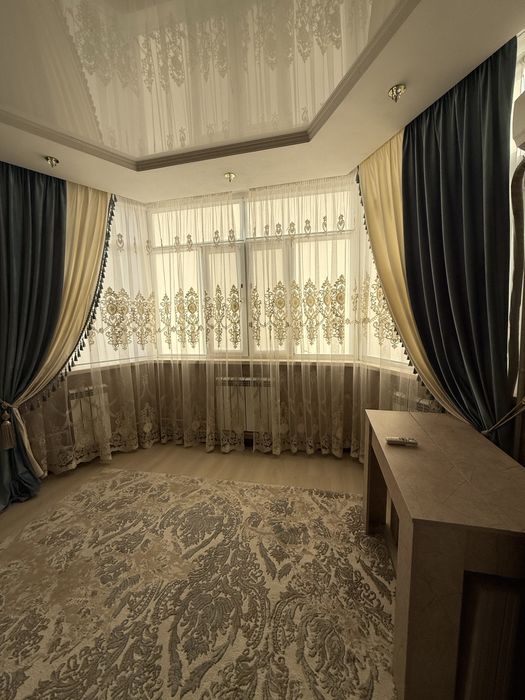 продам шторы и ковер