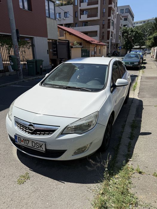 Opel Astra J Turbo 1.4 2010 Benzina