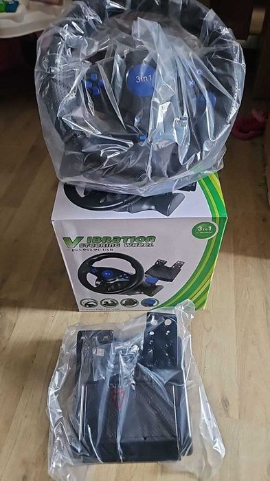 Геймърски волан с педали, въртящ се на 180 градуса, USB