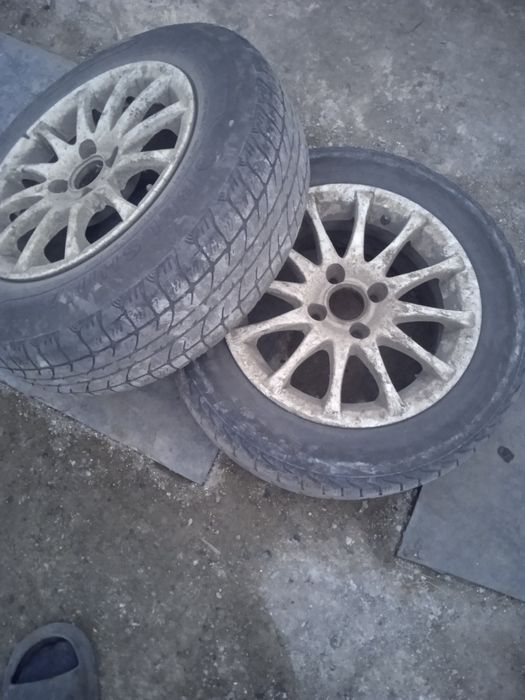 Продам два колеса