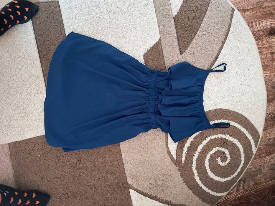 De vânzare rochițe la 25 lei