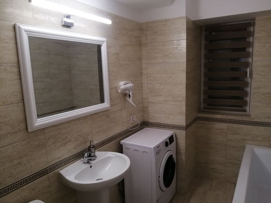 Închiriez apartament doua camere