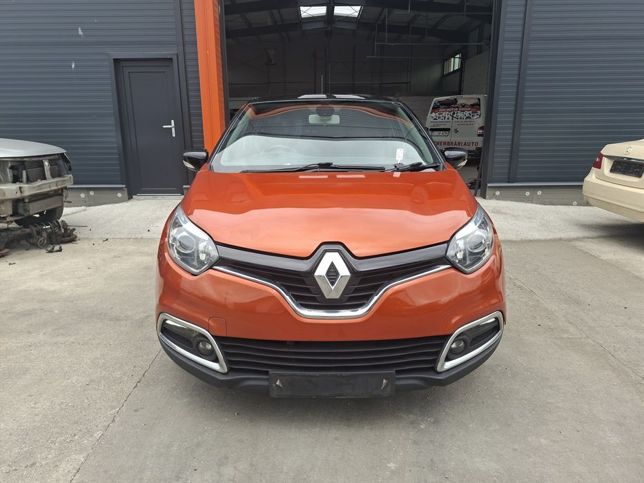 Dezmembram renault captur, an 2014, motor 1.5 dci