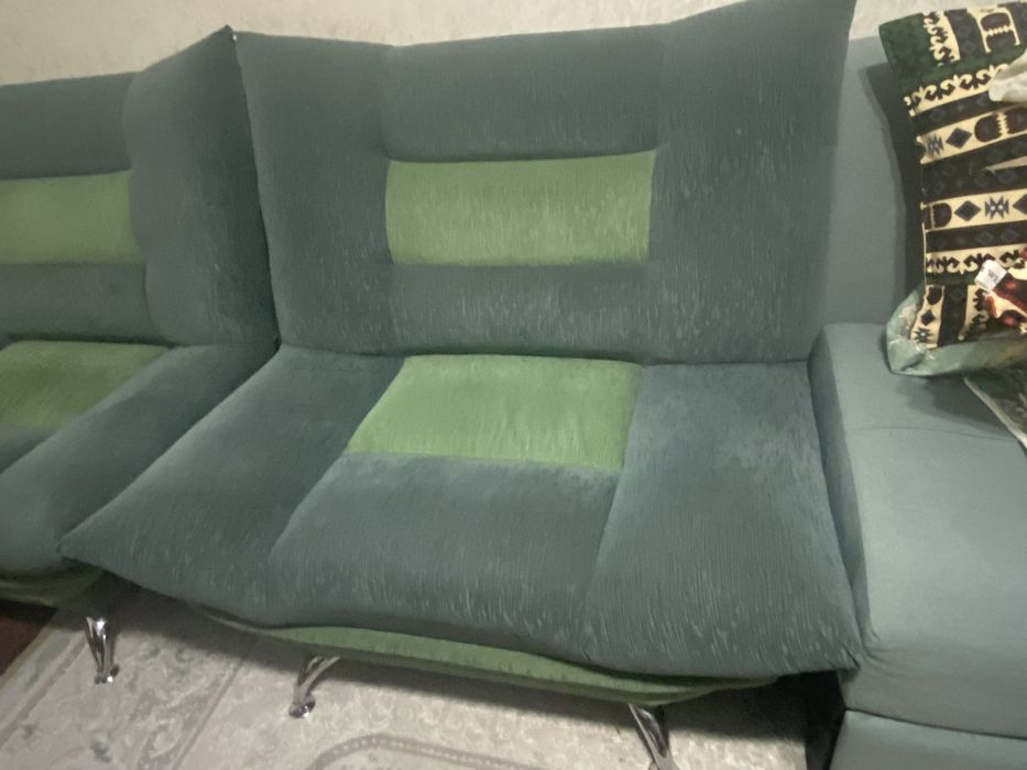 Креслы темно- зеленый