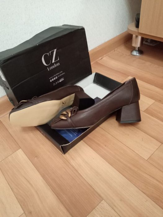 Туфли на каблуке