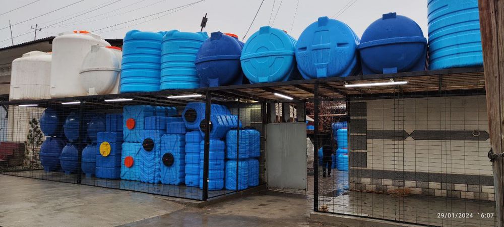 Бочки пластиковые 300 л 500 л 1000 л 1500 л 2000 л 3000л