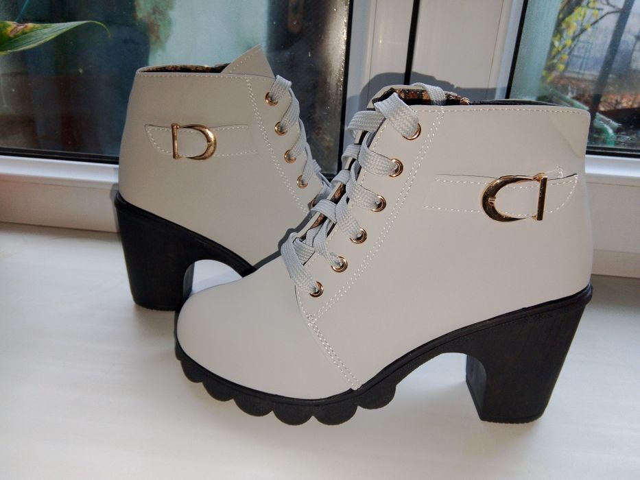 Продаю новые ботильоны