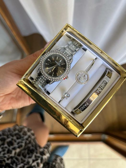 Наручные часы для девушек, Подарки на 14 февраль, Подарки девушкам