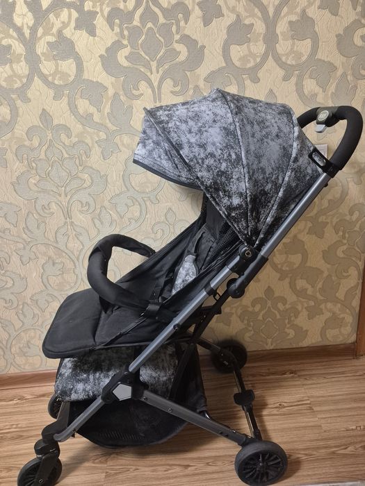 Продам коляску детскую